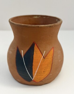 Vintage Native American Handmade Small Red Clay Pot Base Signed Art Pottery 3 