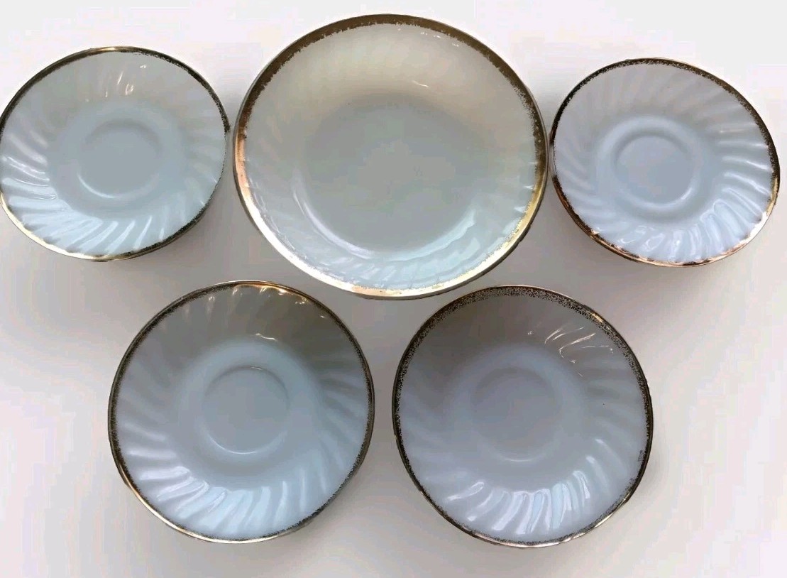 Vtg Fire-King Oven Ware Milk Glass Gold Rim 5 pc Plate & Saucer Set USA