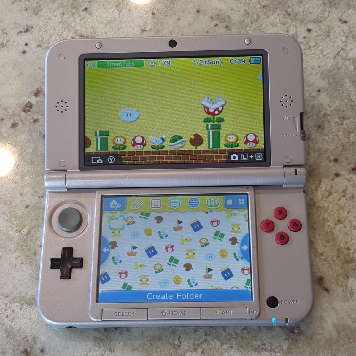 Nintendo 3DS XL NES Edition Silver/Black/Red w/ Super Mario Bros