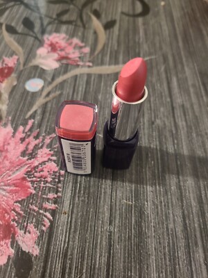Makeup Gallery Get Lippy feuchtigkeitsspendender Lippenstift - BOSSY 8 