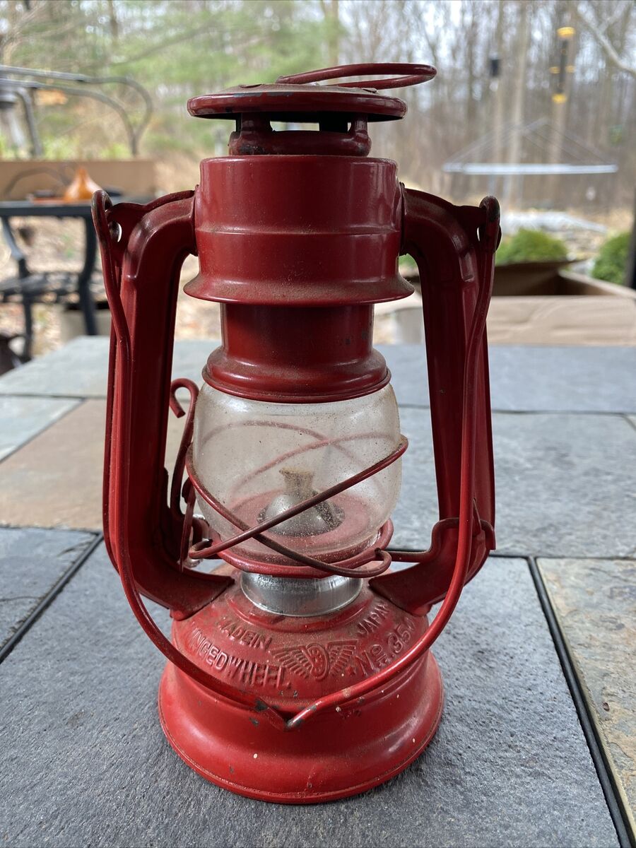 Winged Wheel Vintage Red Lantern No. 350 Approx. 7.5 Inches Winged Wheel Vintage Red Lantern No. 350 Approx. 7.5 Inches