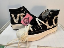 NEW Straye Venice Love Sneakers Men 9.5 Women 11 Black White Unisex Hi Top