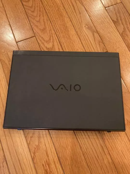 VAIO SX12 ALL BLACK EDITION Model number: VJS1211/Windows10 Home/i7-8565U