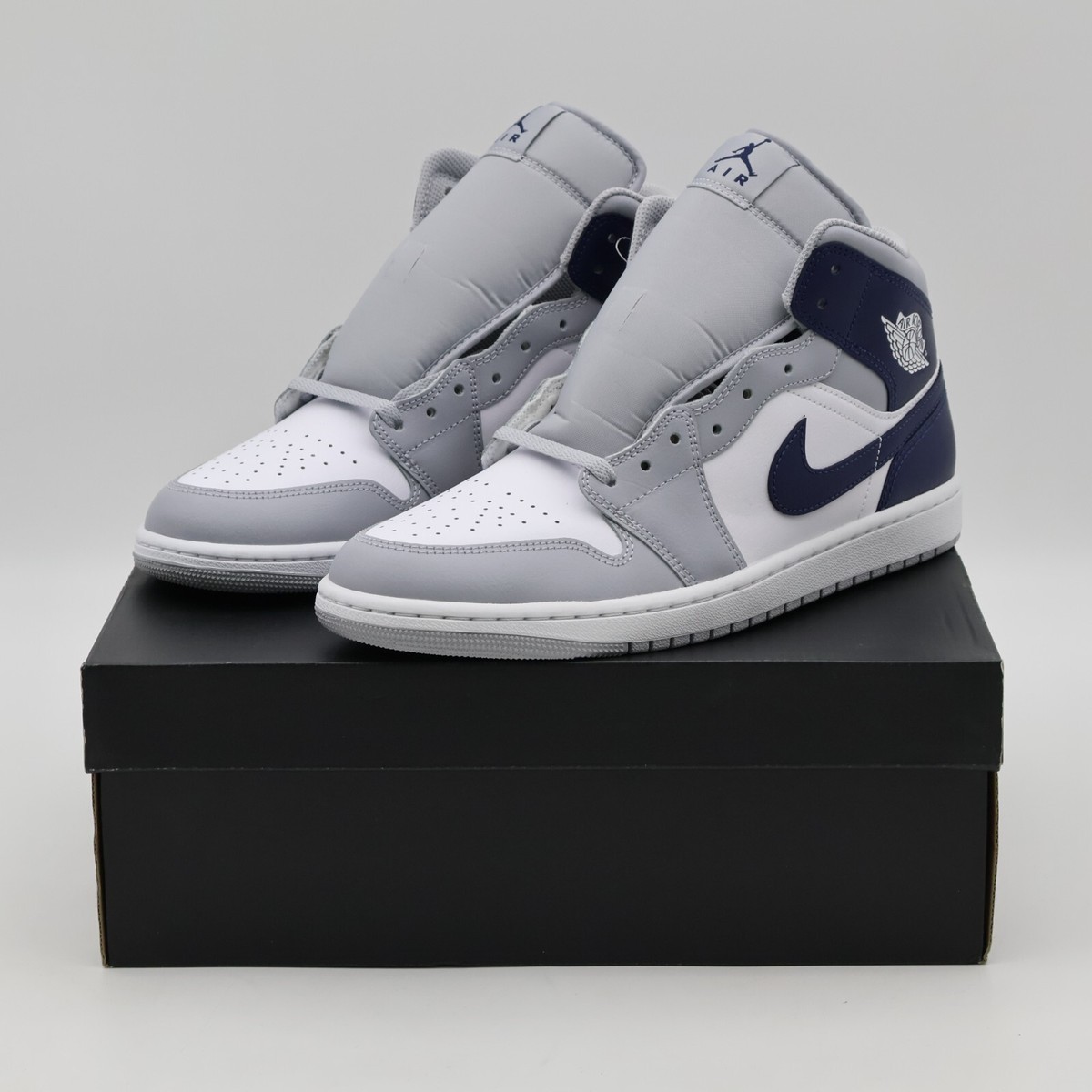 DQ8426-104 Nike Air Jordan 1 Mid White Wolf Grey Midnight Navy