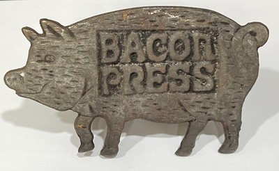 Bacon Press Pig Cast Iron Wood Handle Grill Press Steak, Cooking Burger/Ham BBQ 