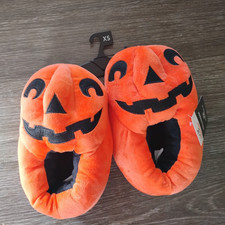Celebrate Halloween Jack-O-Lantern Plush Slip-On Slippers Women s US 6 Orange