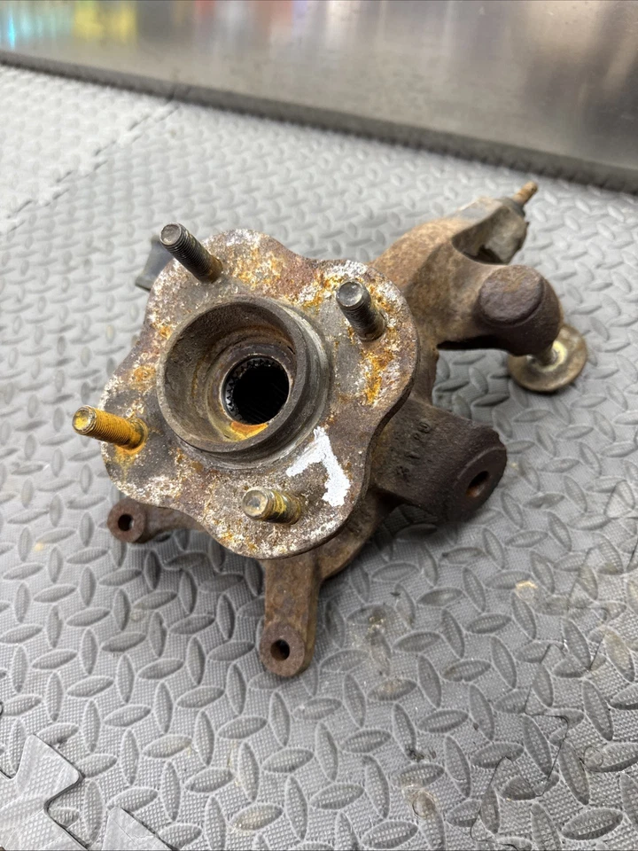 1989–1994 Nissan 240SX S13 Left Rear Suspension Knuckle Spindle Upright 4-Lug - Image 4 of 4