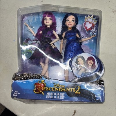 RARE Disney Descendants 2 Mal & Evie Isle of the Lost New Toys R Us Exclusive