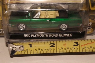 GREENLIGHT COUNTY ROADS 1970 PLYMOUTH ROAD RUNNER CONVERTIBLE
