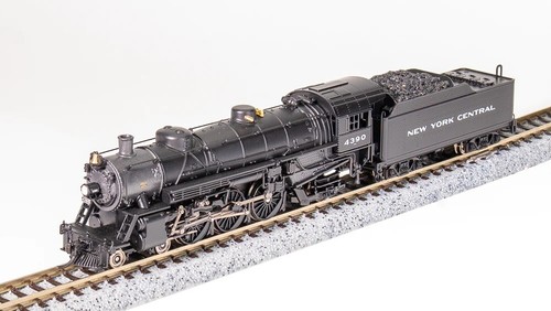 6946 LIGHT PACIFIC 4-6-2, NYC 4390, LETRAS SANS SERIF, SONIDO PARAGON4/DC/DCC, | Zustand: New