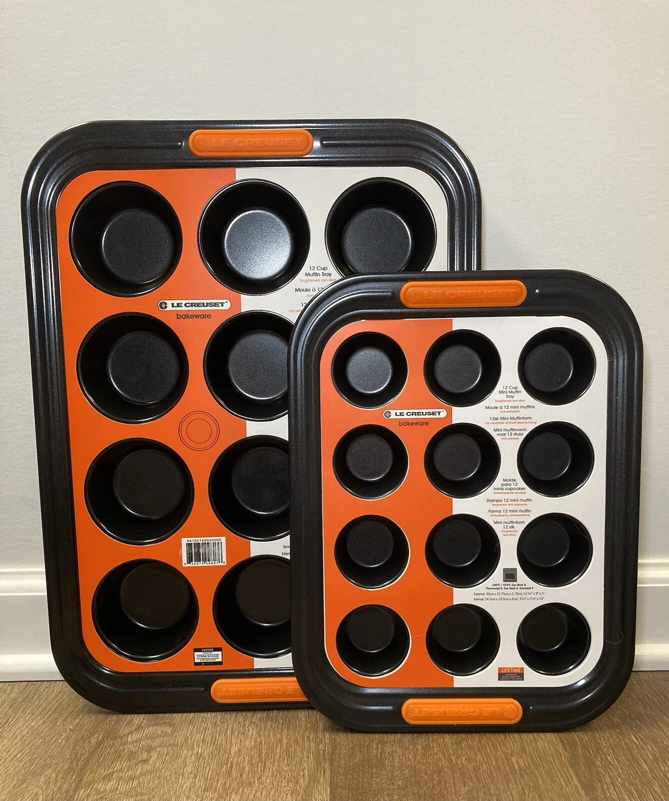 12 Cup Muffin & Mini Tray Set LE CREUSET Toughened Non-Stick Metal Bakeware Pan
Opens in a new windo