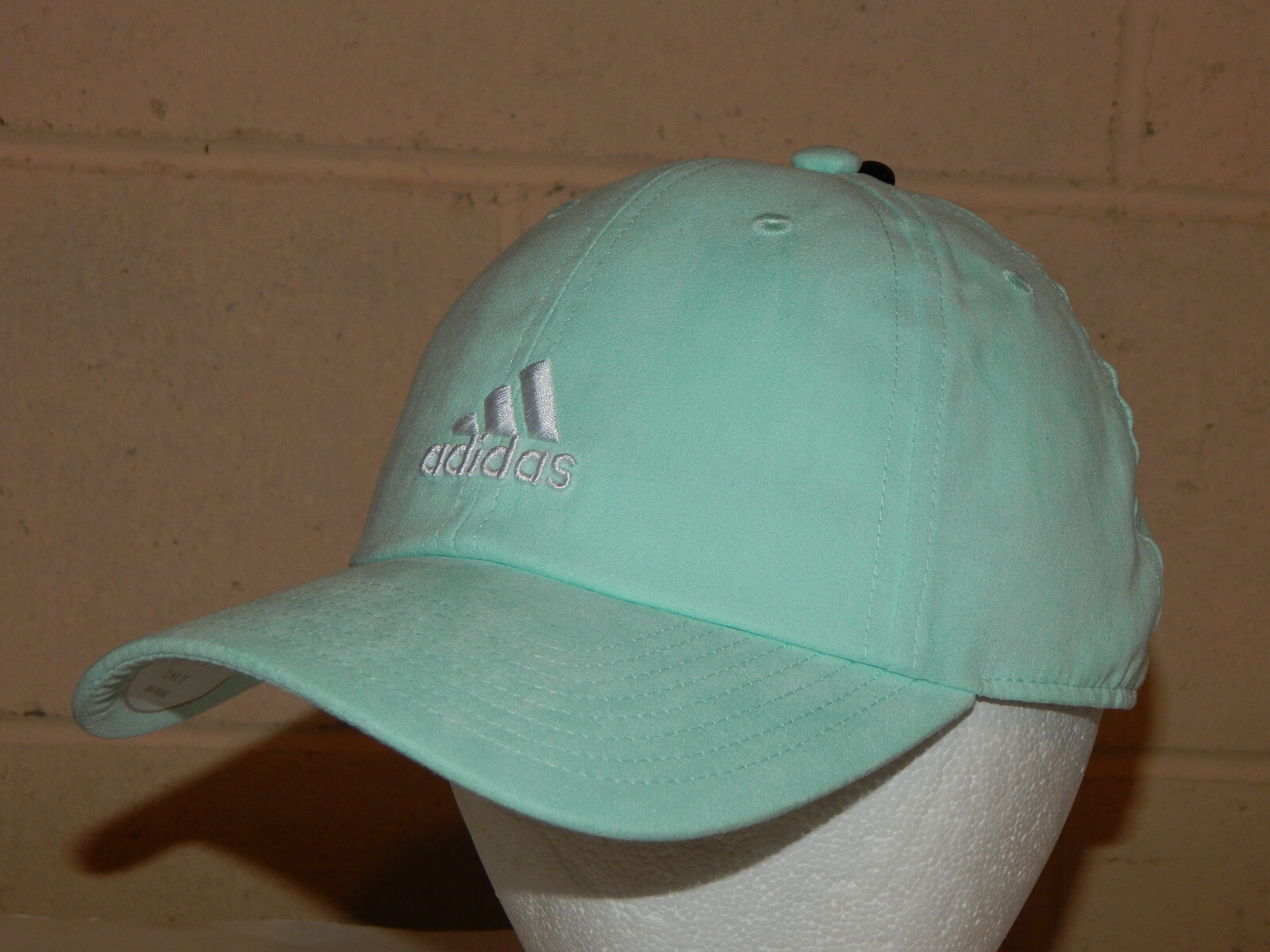 Купить Adidas Women's Saturday Plus Hat 