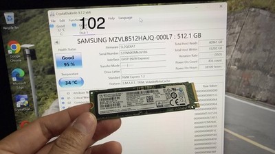 SAMSUNG PM981 512GB PCIe NVMe M.2 SSD MZVLB512HAJQ-000L7 MZ
