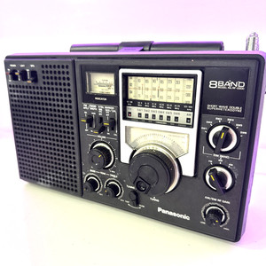 National Panasonic RF-2200 8バンドラジオ Panasonic RF-2200 
