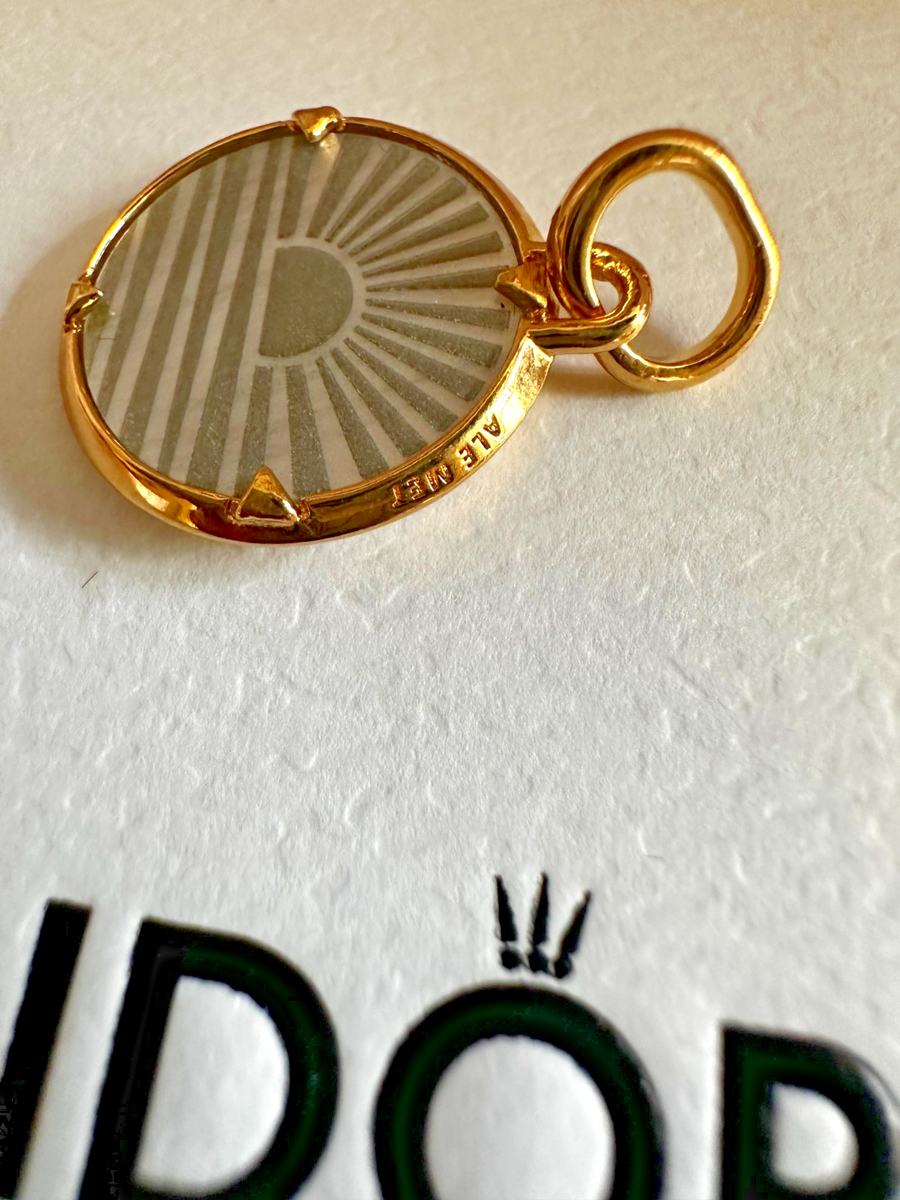 New 100% Authentic PANDORA 14k Gold Plated Sunrise Medallion Charm