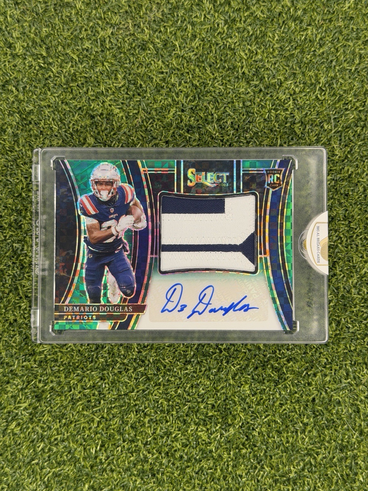 Demario Douglas Panini Select Jumbo Rookie Signature Swatches #JRSDDO Green