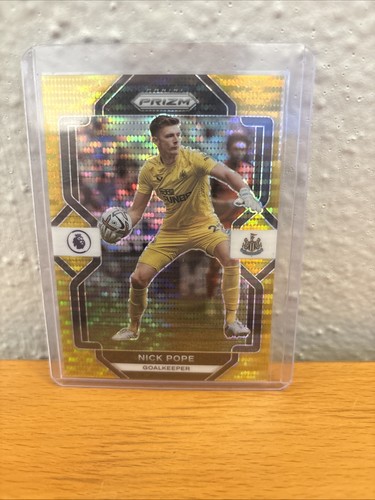 2022-23 Panini Prizm English Premier League Nick Pope Gold 06/10 Newcastle