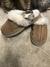 UGG Youth Funkette Chestnut Brown Slippers Fur - Big Kid Size 5
