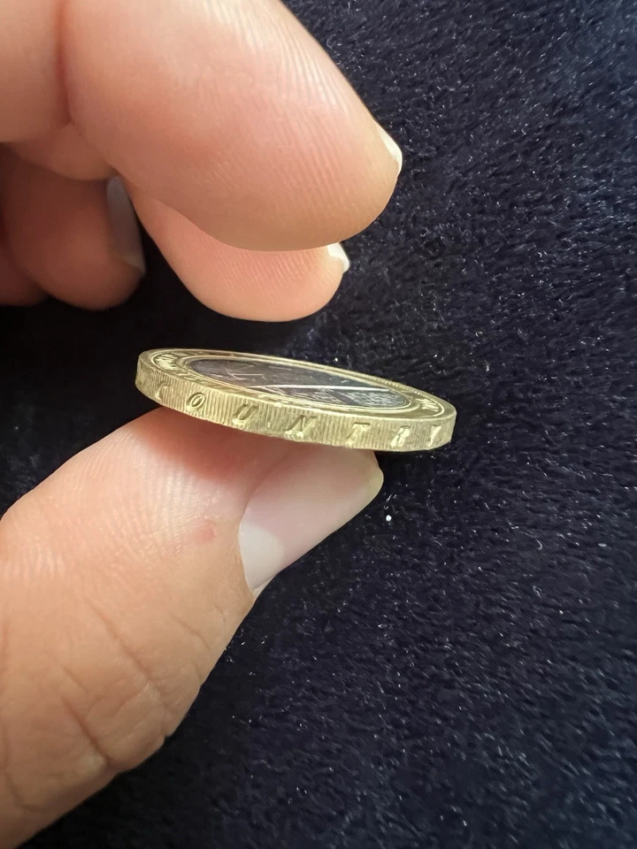 Moneda de error 2016 £2 Primera Guerra Mundial 1914-1918 moneda de 2 libras circulada Foto 4 de 4