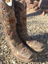 Corral Distressed Aztec Patterned Square Toe Boots Western sz5 Teen appro7 Woman