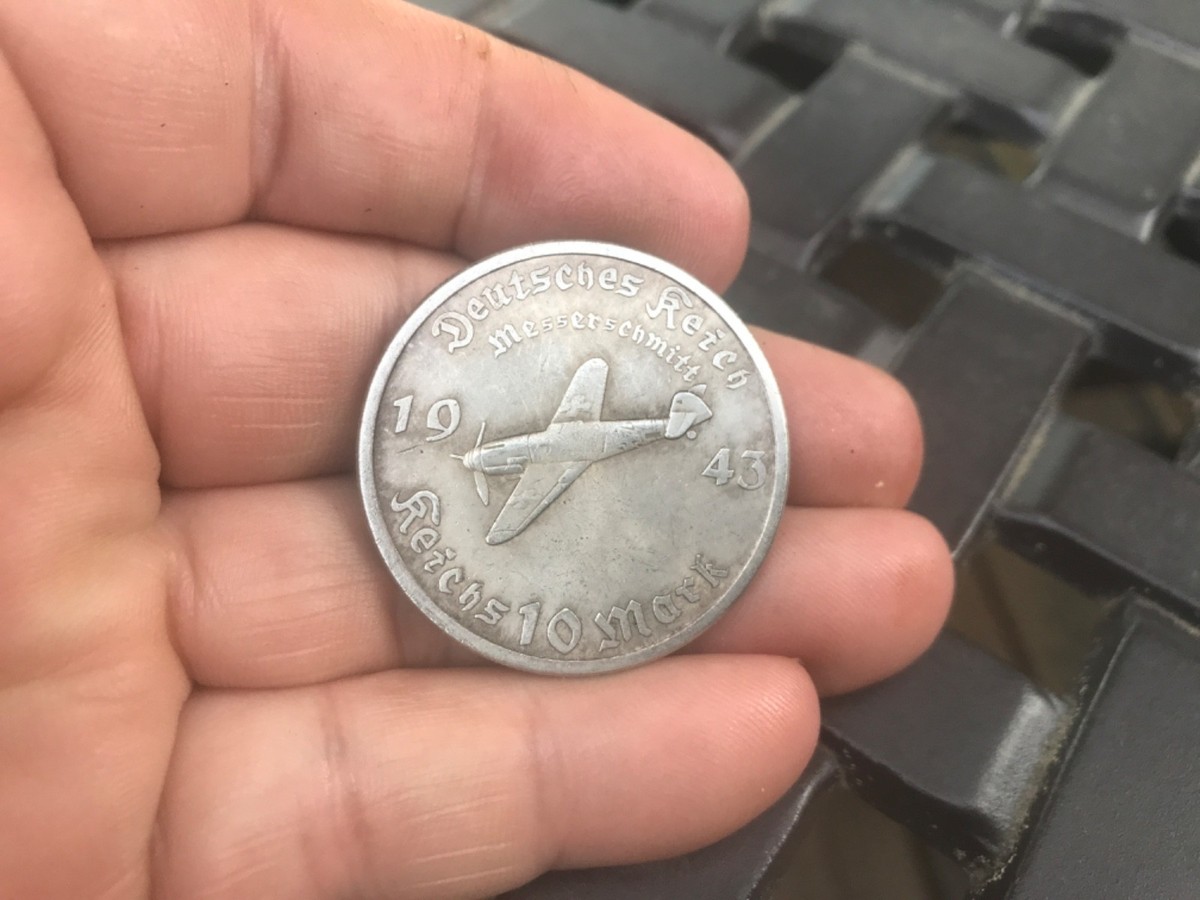 1943 GERMAN 10 REICHSMARK ME-109 FIGHTER AIRPLANE WWII