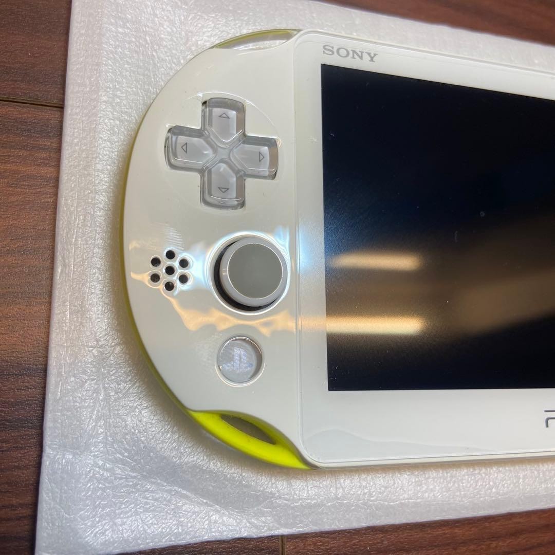 Sony PS Vita PCH-2000 1GB Lime Green/White Handheld Console for