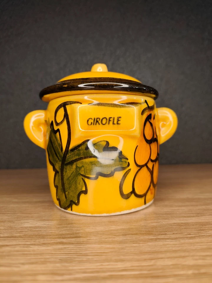 Lot d'anciens pots à épices, sel, girole, thym, laurier, décor feuille et raisin - Photo 3/4