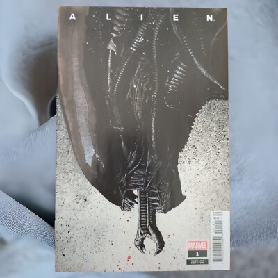 ALIEN #1 CHAREST VARIANT  MARVEL COMICS 2022