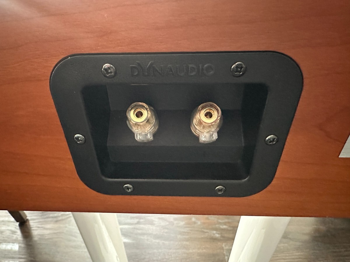 DYNAUDIO Focus スピーカー 200C 美品 Focus 200 C │ Bookshelf │ High quality center channel