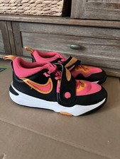 Nike Kids' Team Hustle D 11 Basketball Sneaker size 3 Y