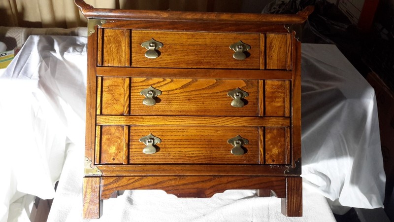 Vintage Lane Furniture Chippendale-Style Night Stand, Style 6 617, made in 1981