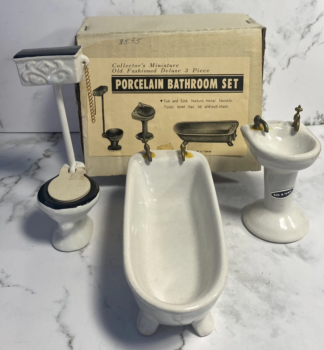 Vintage Bathroom Items