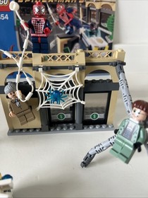 Lego 4854  Spider-man 2: Doc Ocks Bank Robbery Complete Gently Used