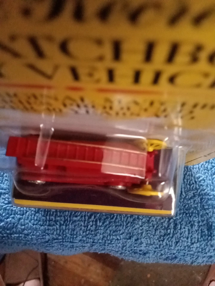 Matchbox Originals Authentic Recreations No. 9 1948 Dennis F.2 Fire Engine - Image 3 of 4