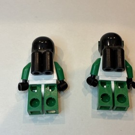 Space Police 2 Astronaut 3015 6984 1969 2 LEGO Minifigure (Lot of 2)