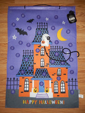 New Large HALLMARK COUNTDOWN TO HALLOWEEN CALENDAR Moveable Ghost Haunted House