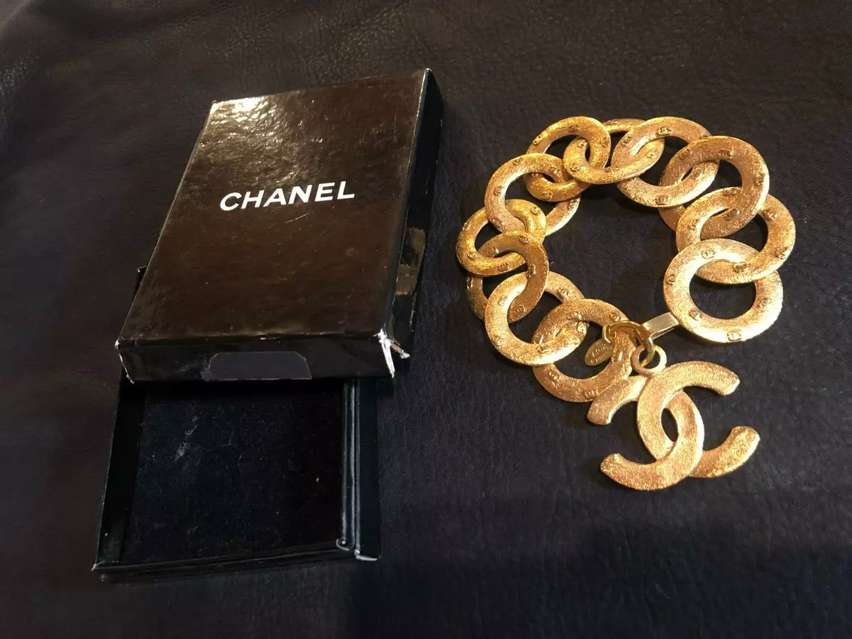 CHANEL Bracelet Bangle AUTH Coco CC Mark Vintage Rare Gold Circle Logo Box F S