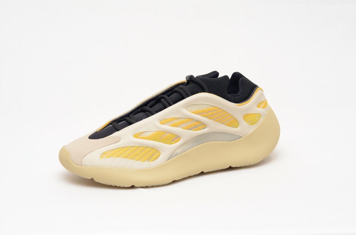 adidas Yeezy 700 V3 Safflower Sz 12 | eBay