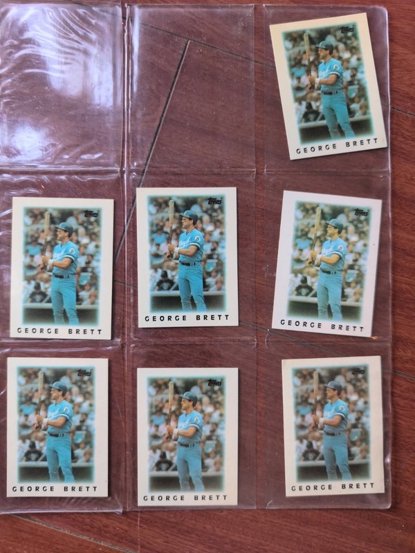 George Brett 7-Card Lot—1986 Topps Mini Cards #18
