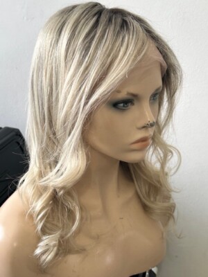 Blonde 13X4 Front Lace Perücke, 100% Echthaar Nagelneu ROOTED. 14 zoll