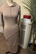 Line Design Bodycon Maxi Dress w extra Long Sleeves