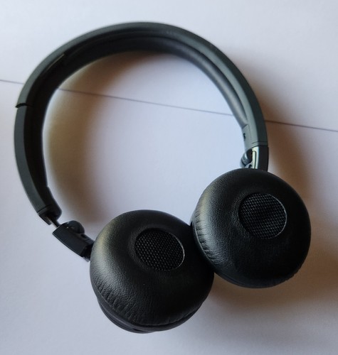 Black AKG Y45BT On-Ear Wireless Headphones - Works but CRACKED On HEADBAND -Read - Picture 9 of 11