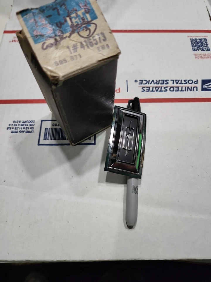 Nuevo de Lote Antiguo 1974-79 Oldsmobile Cutlass Supreme D88 Cubierta de Rueda Emblema Central GM # 416573 Foto 2 de 4