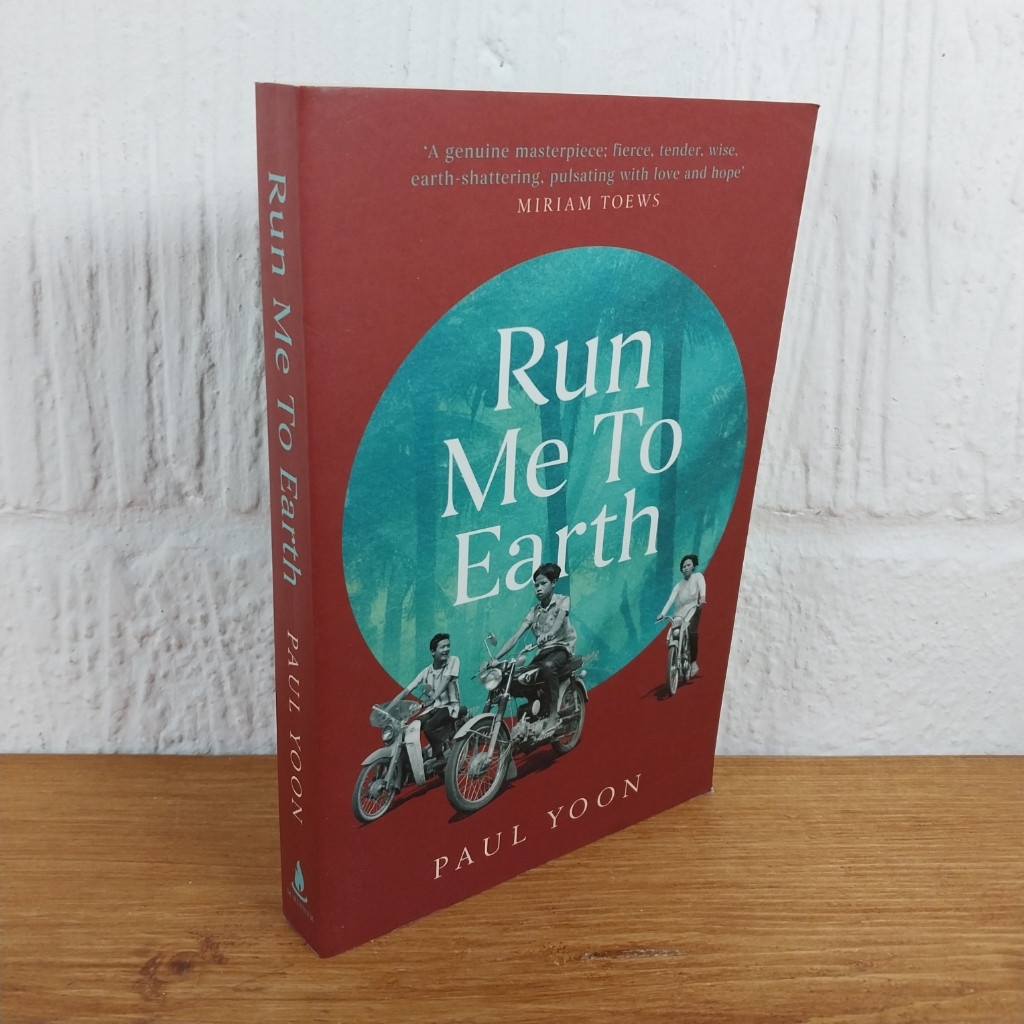Run Me to Earth by Paul Yoon (Paperback, 2021)