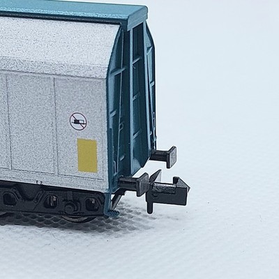 Spur N scale Arnold Ersatzteil für Habis Schiebewandwagen 4 Stück Einsteckpuffer