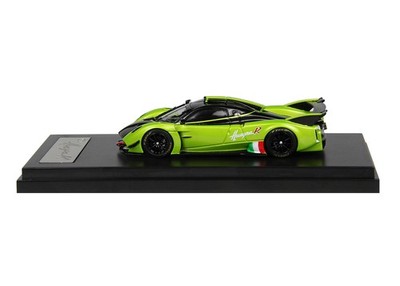 LCD 1/64 パガーニ Pagani Huayra R ウアイラ Green s-l1200.jpg