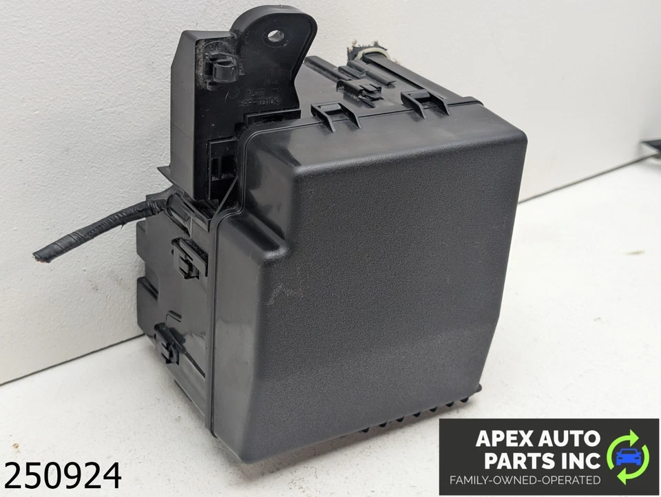 OEM 2014-2015 Mitsubishi Mirage 1.2L Engine Fuse Box - Image 3 of 4