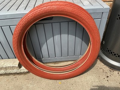 schwinn typhoon cord 24'' x 3'' brick tires new red