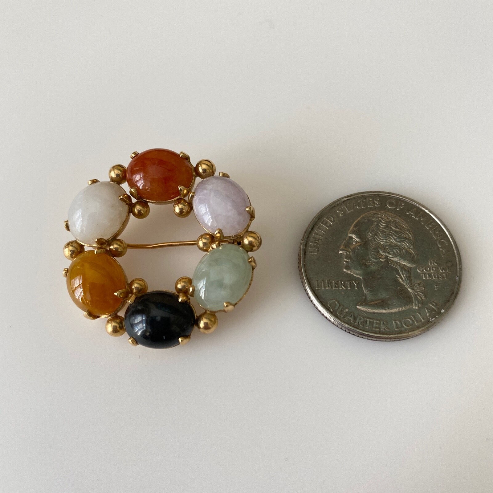 14k Solid Yellow Gold Multicolor Jade Cabochon Vi… - image 4