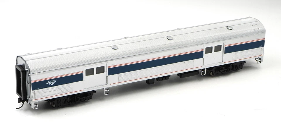 Walthers Proto HO Amtrak 73' Budd Baggage Car Phase IVb (Phase VI) Custom - Image 4 of 4